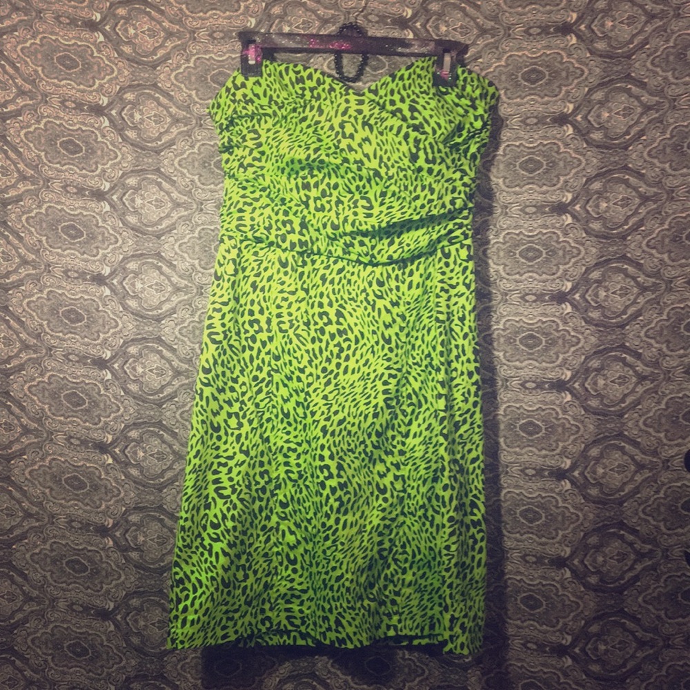 Size medium leopard green and black dress.